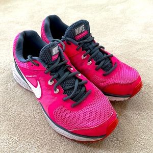 Nike Shoes Women's Nike Dynamic Web Zoom Winflo